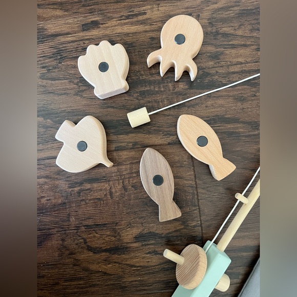 Tangerine Studio Toy Fishing Set - Picture 3 of 7